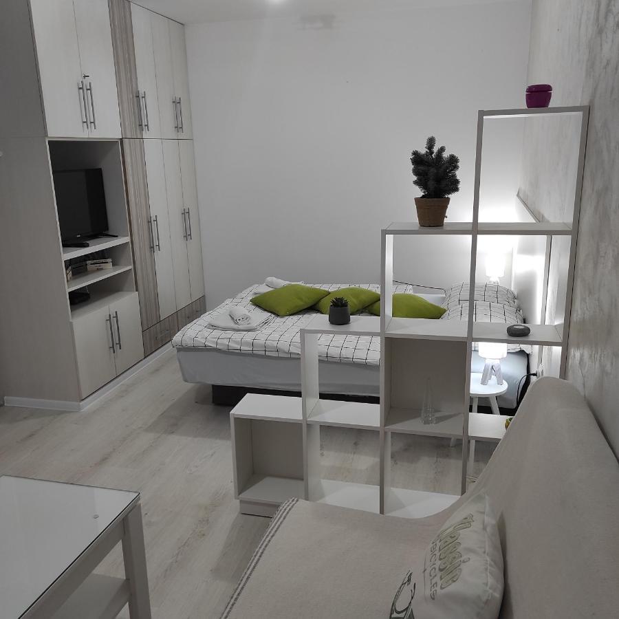 Apartman Jevrejska Banja Luka Exteriör bild